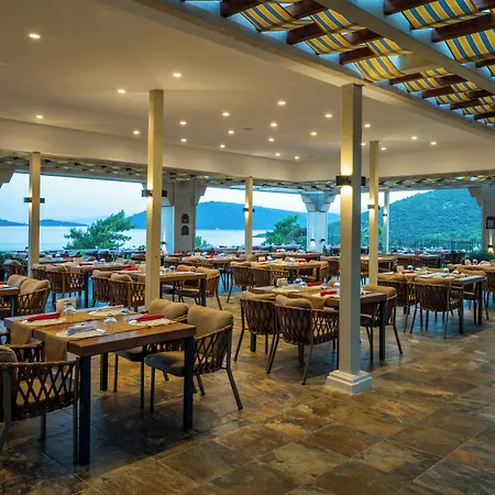 리조트 La Blanche Island Bodrum 5*