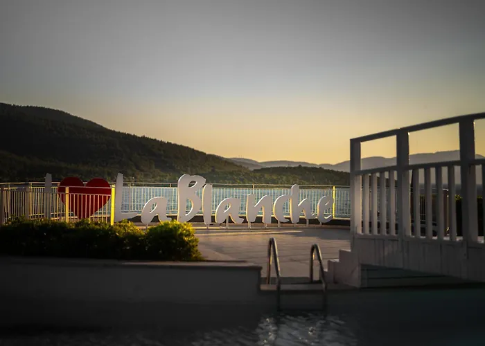 אתר נופש La Blanche Island Bodrum 5*